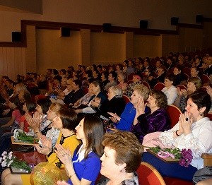 Коллектив Югорской городской больницы отметил профессиональный праздник День медицинского работника